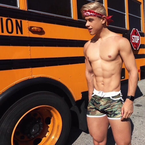 tumblr_p49tawcQ2m1vj9rc6o1_540